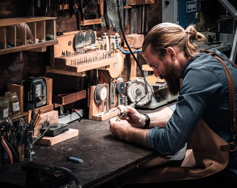création bijoux artiste , Atelier , fauhn